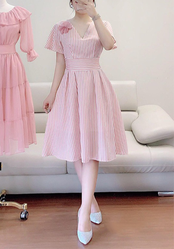 Đầm Xòe Sọc Cổ V Đính Hoa LZ493542811